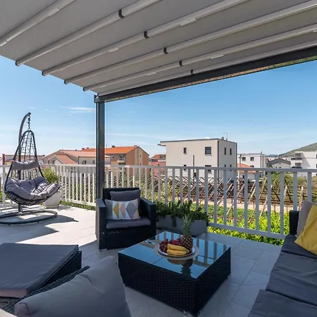 Vengo Διαμέρισμα Τρογκίρ