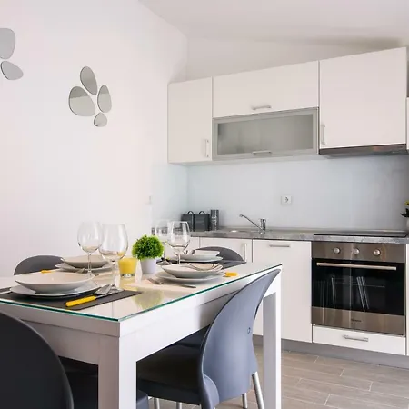 Vengo Apartment *