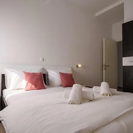 Vengo Apartment *