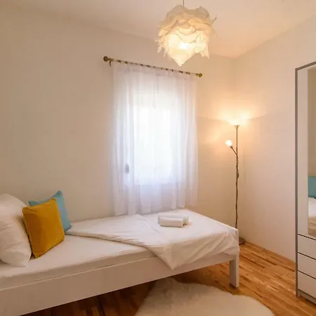 Vengo Apartment